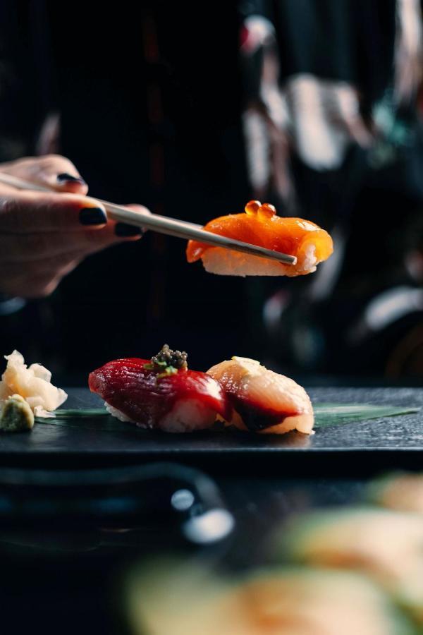 DO&CO Hotel München Exterior foto Sushi